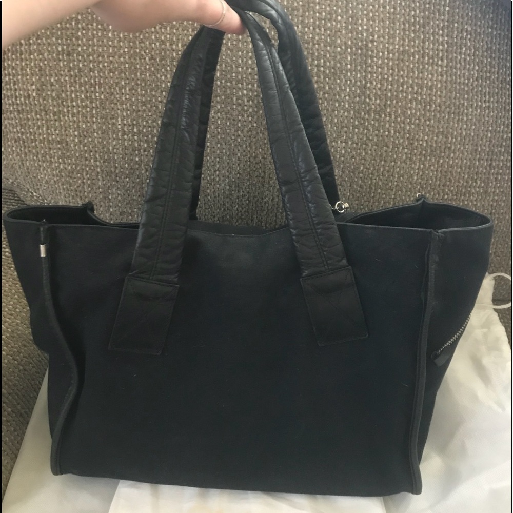 Auth. Chloe Signature Black Tote / Shoulder Bag - Picture 3 of 8